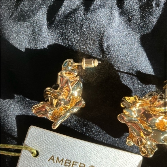 Amber Sceats Reese 24k Gold GP Reese PIERCED/post 
Earrings Gold Nugget new - Picture 4 of 12